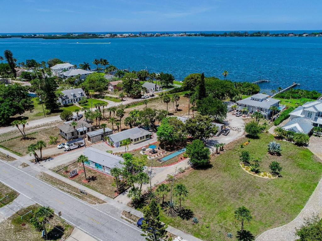 784 S MCCALL ROAD ENGLEWOOD, FL 34223