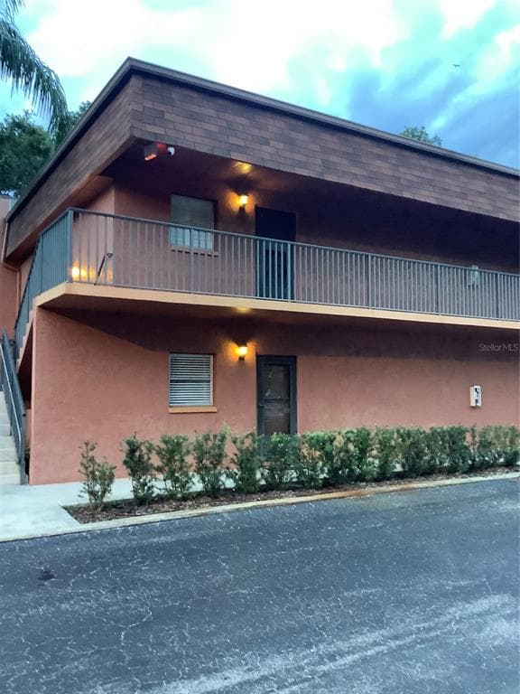 4805 ALT 19 ROAD UNIT 211 PALM HARBOR, FL 34683