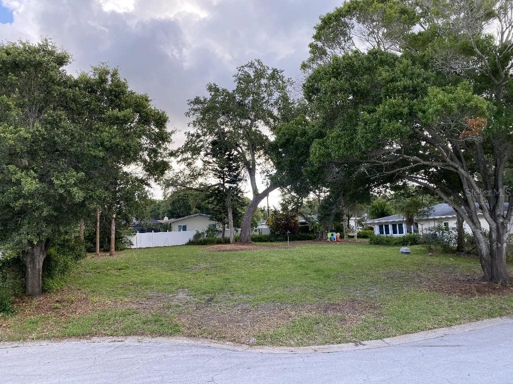 0 FLAGSTONE COURT CLEARWATER, FL 33756