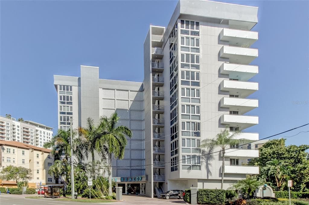 470 3RD STREET S UNIT 812 ST PETERSBURG, FL 33701