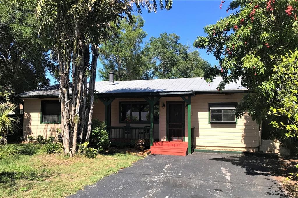 705 S CREST AVENUE CLEARWATER, FL 33756
