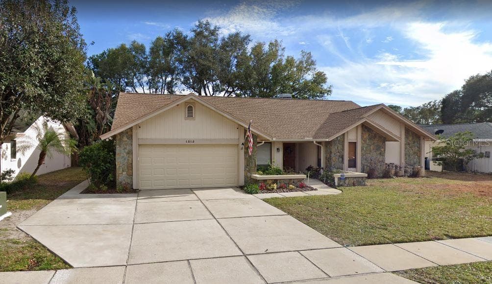 1515 MIDNIGHT PASS WAY CLEARWATER, FL 33765