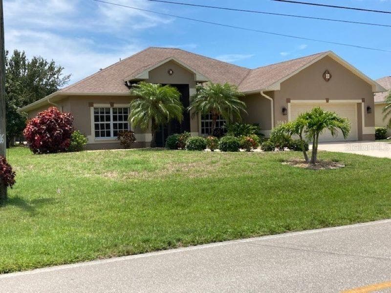 1063 ROTONDA CIRCLE ROTONDA WEST, FL 33947