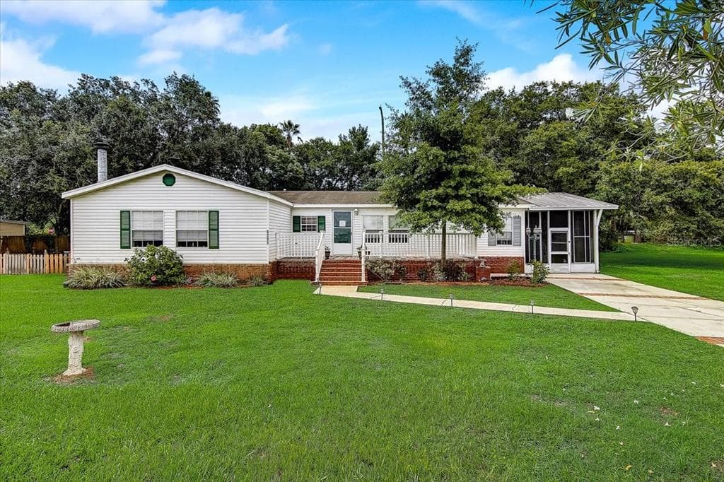 8205 FANTASIA PARK WAY RIVERVIEW, FL 33578