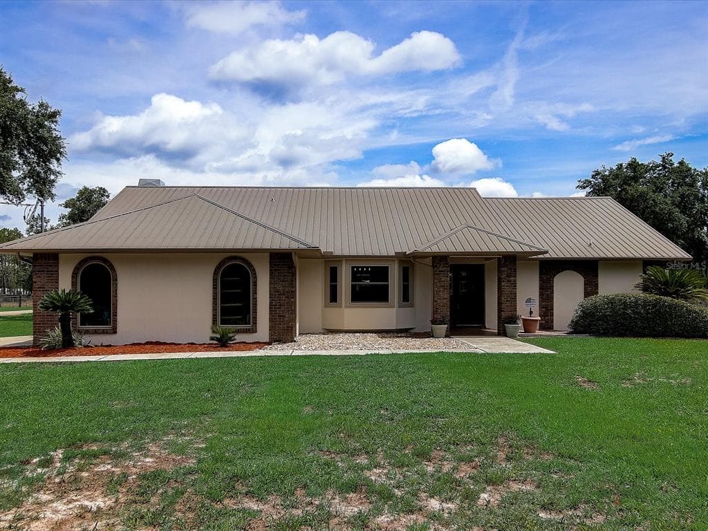 4640 JUSTIN LANE PLANT CITY, FL 33565