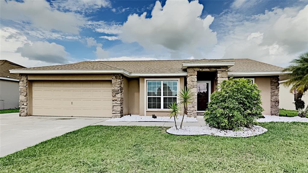 8044 PRINCETON MANOR CIRCLE LAKELAND, FL 33809