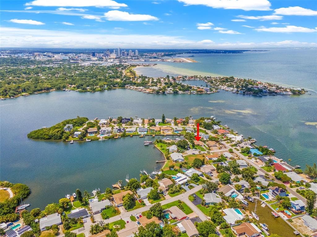3353 COQUINA KEY DRIVE SE