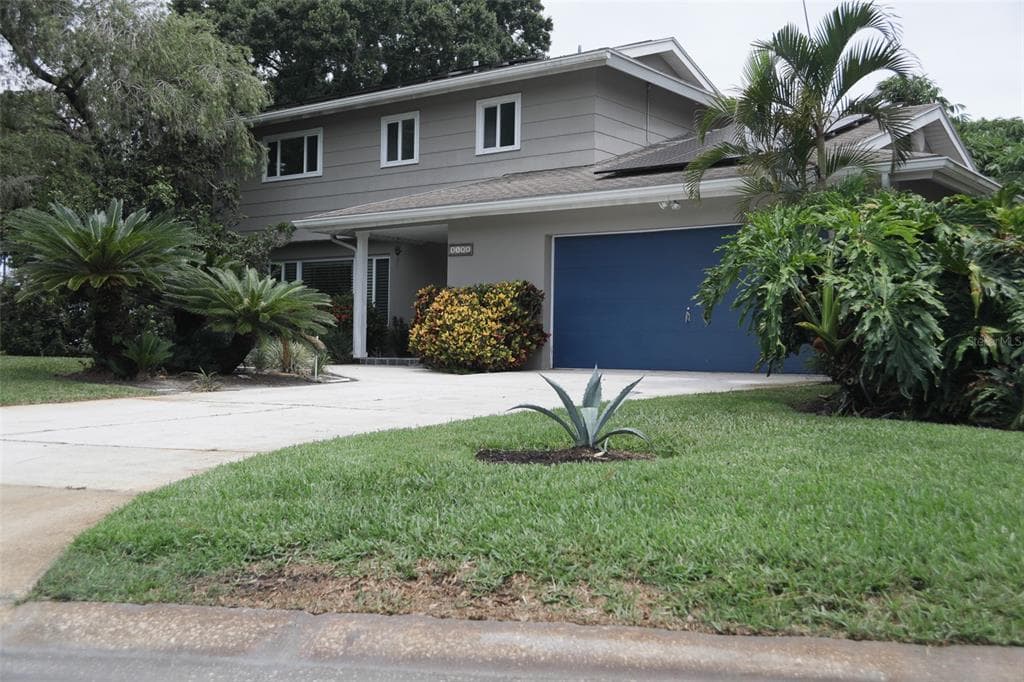 5100 DOVER STREET NE ST PETERSBURG, FL 33703