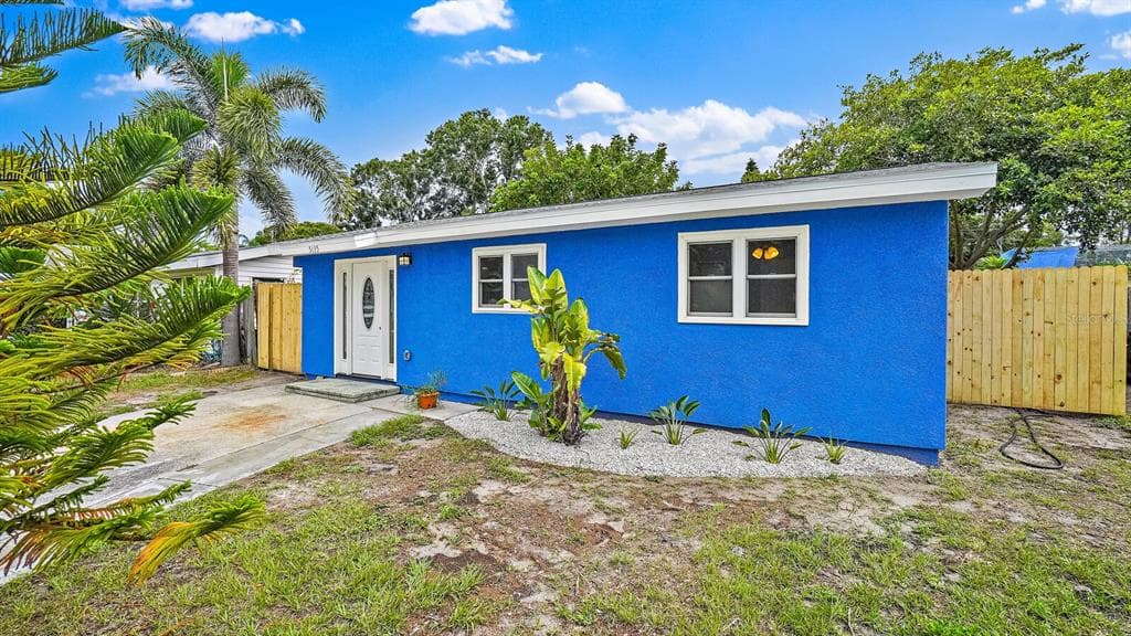 5135 NEWTON AVENUE S GULFPORT, FL 33707