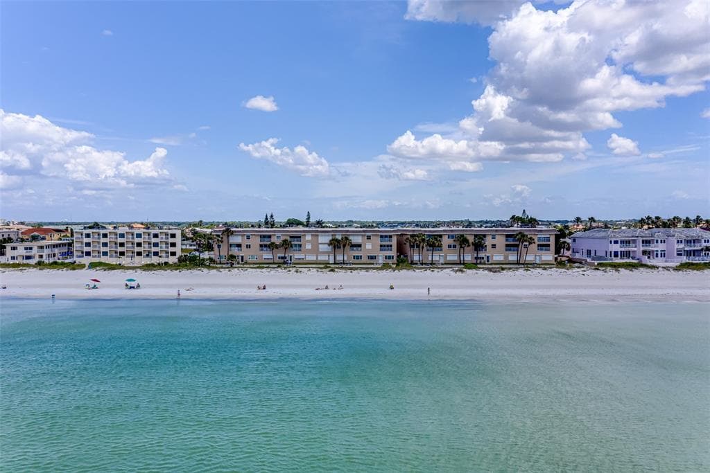 3100 GULF BOULEVARD UNIT 133 BELLEAIR BEACH, FL 33786