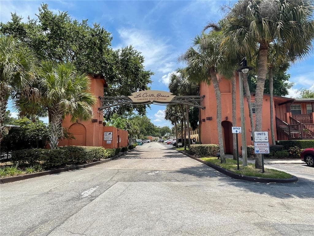 758 E MICHIGAN STREET UNIT 203 ORLANDO, FL 32806