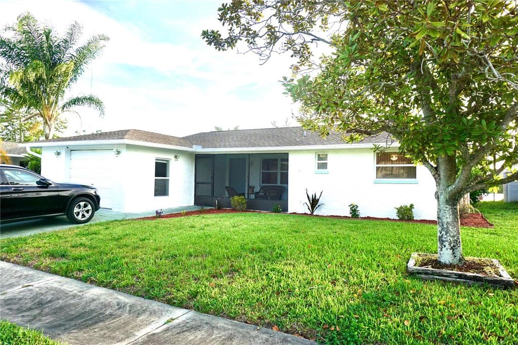 2217 HARRISON DRIVE HOLIDAY, FL 34691