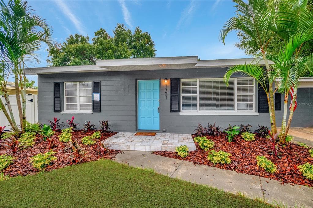 1721 HUNTINGTON STREET LAKELAND, FL 33801