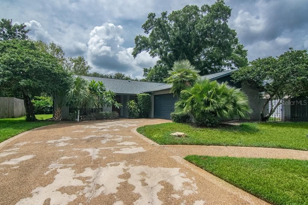 12601 CATAMARAN PLACE TAMPA, FL 33618