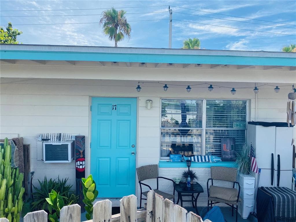 490 S ORLANDO AVENUE UNIT 17 COCOA BEACH, FL 32931