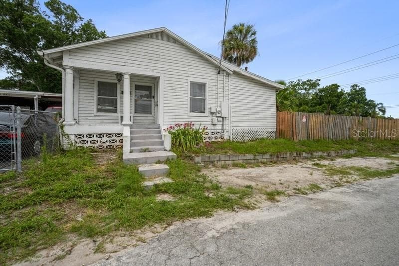 2101 N 27TH STREET TAMPA, FL 33605