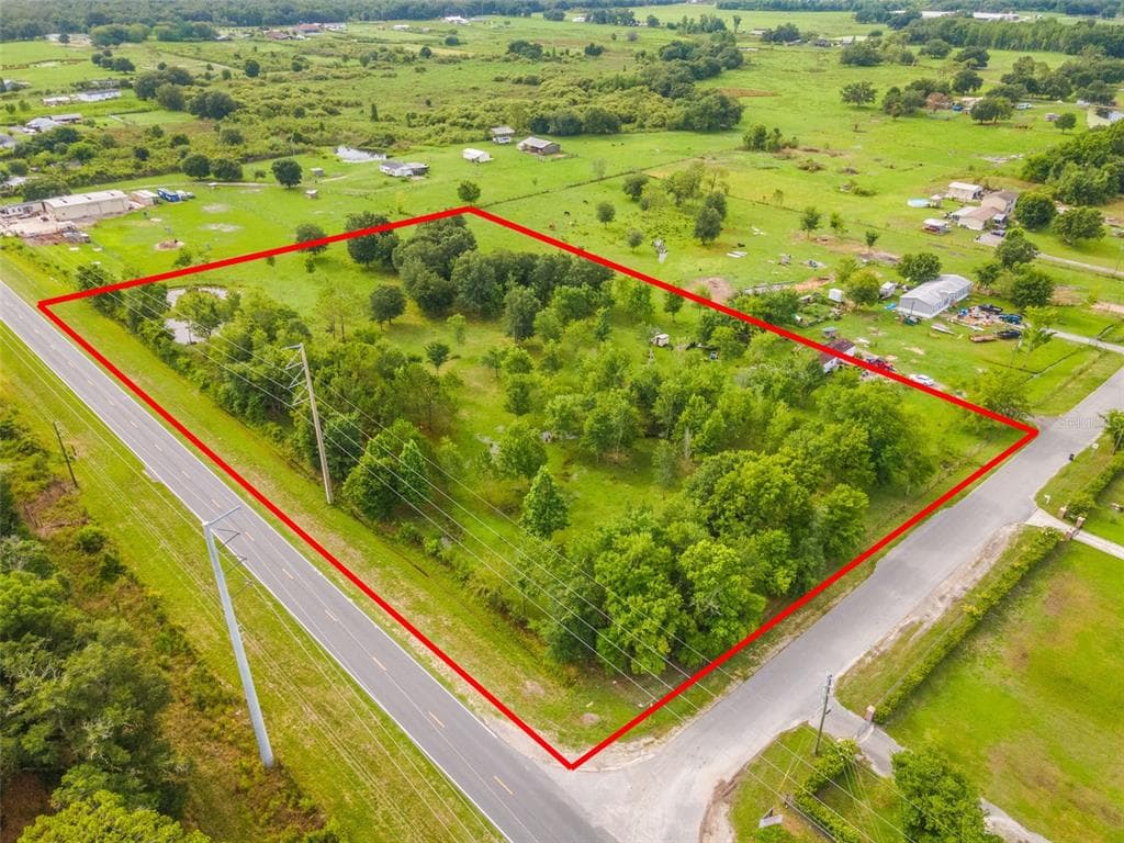 14281 HOWARD BOULEVARD KATHLEEN, FL 33849