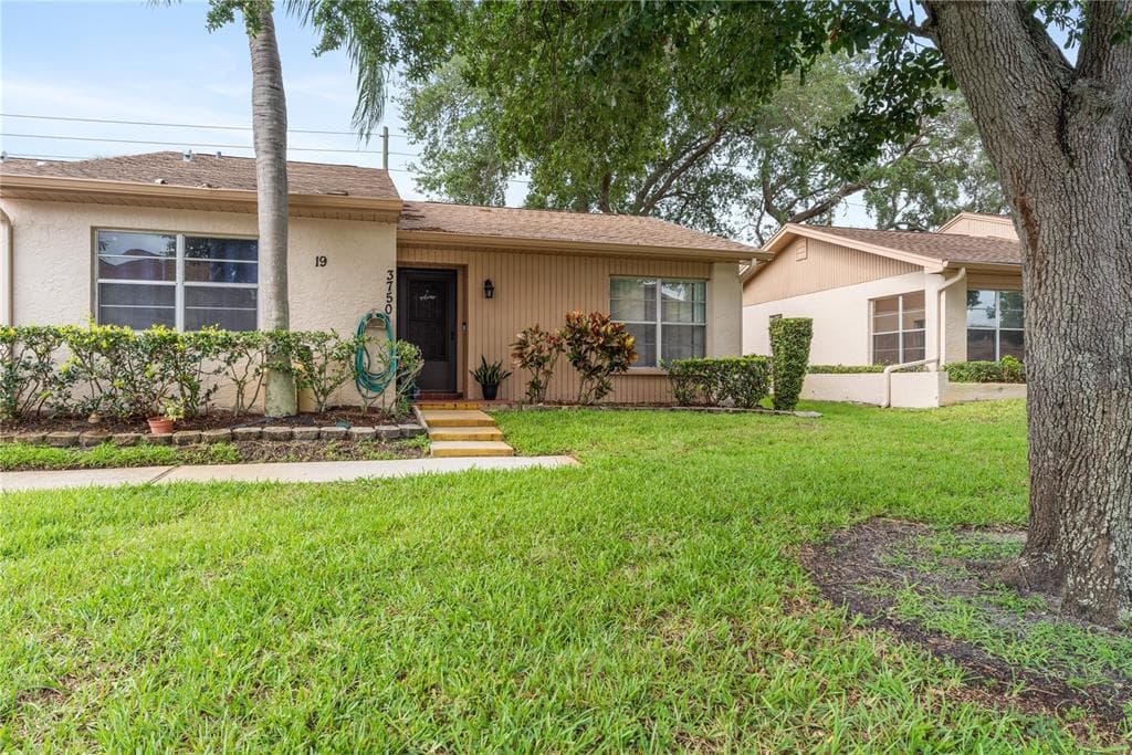 3750 SAILMAKER LANE HOLIDAY, FL 34691