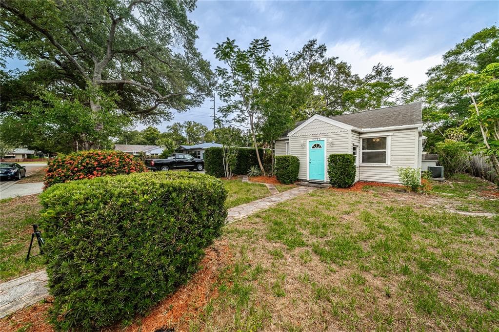5236 6TH AVENUE N ST PETERSBURG, FL 33710