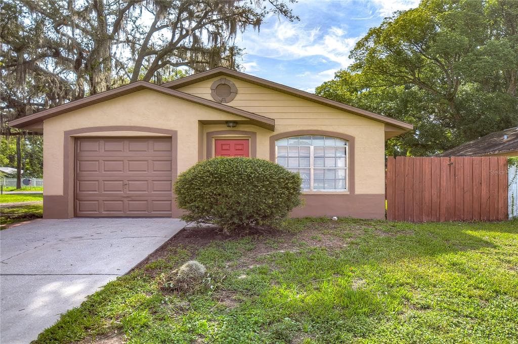 5520 20TH STREET ZEPHYRHILLS, FL 33542