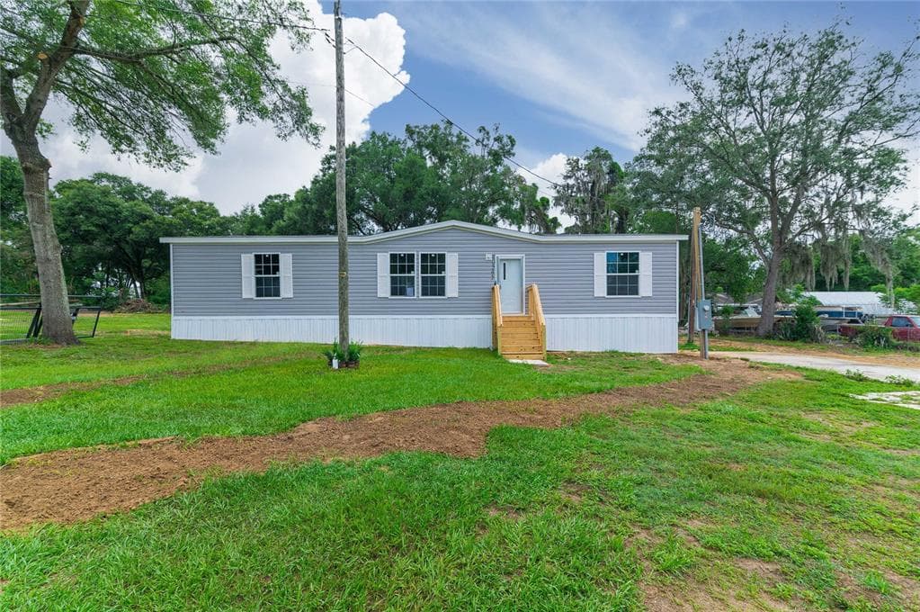 40545 STEWART ROAD ZEPHYRHILLS, FL 33540