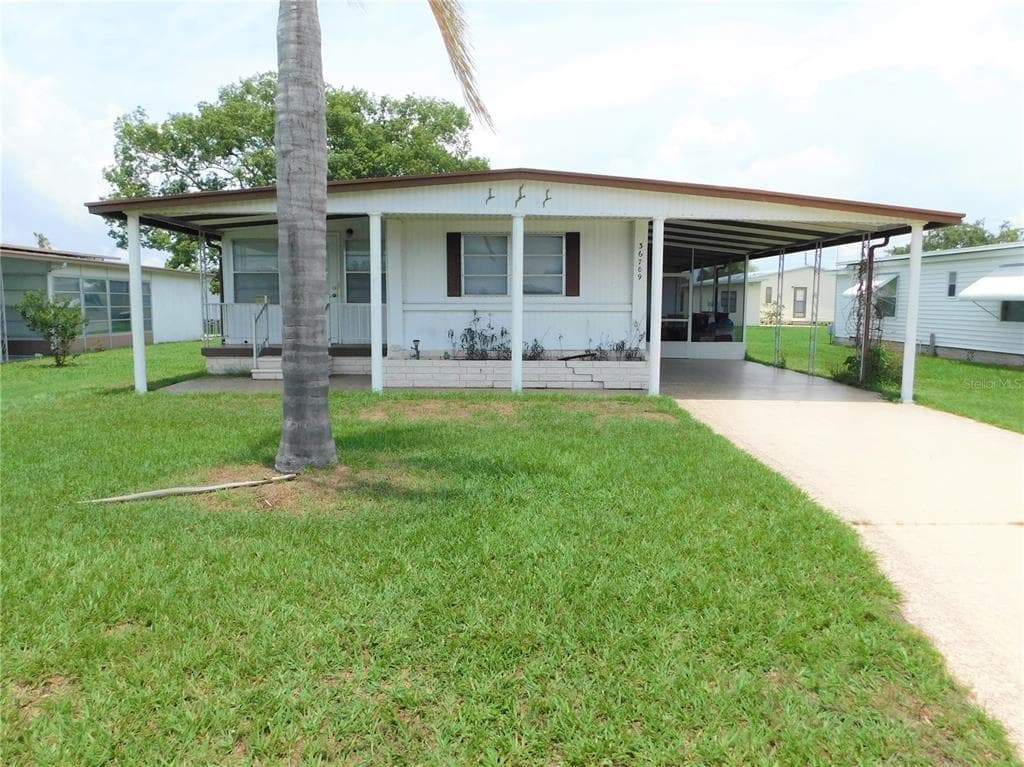 36709 BETH AVENUE ZEPHYRHILLS, FL 33542