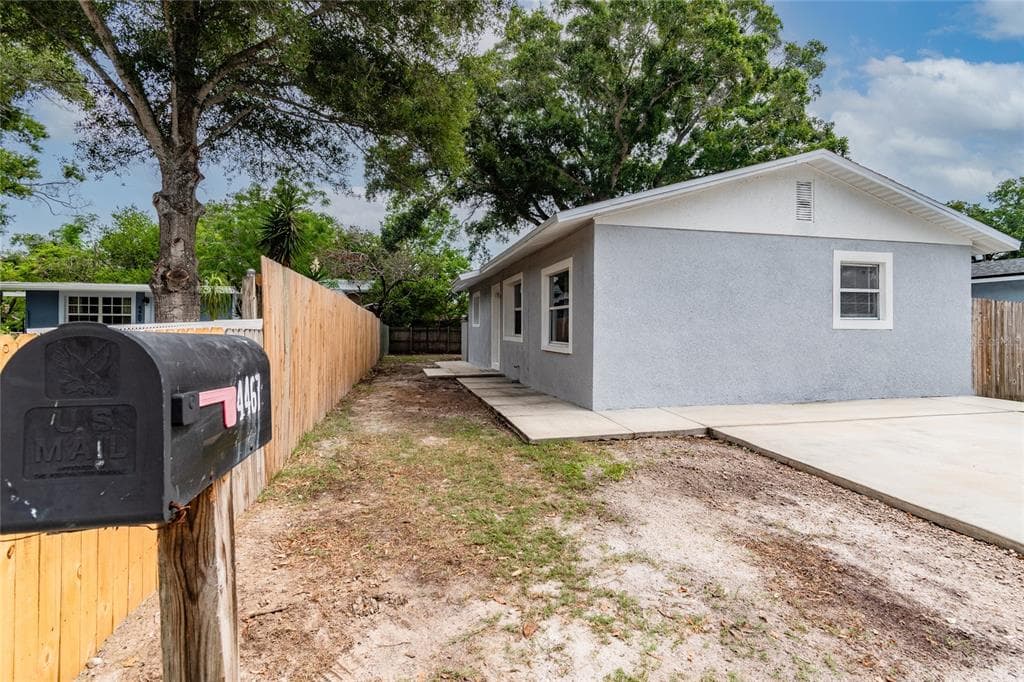 4467 56TH AVENUE N ST PETERSBURG, FL 33714