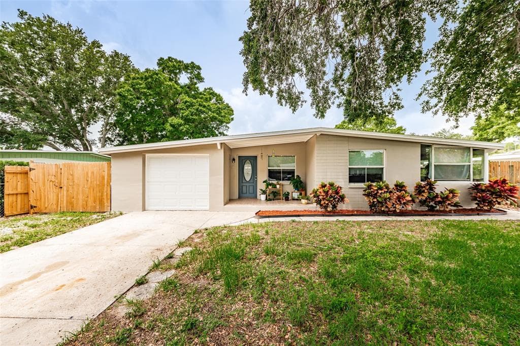 1678 SAINT MARY DRIVE DUNEDIN, FL 34698