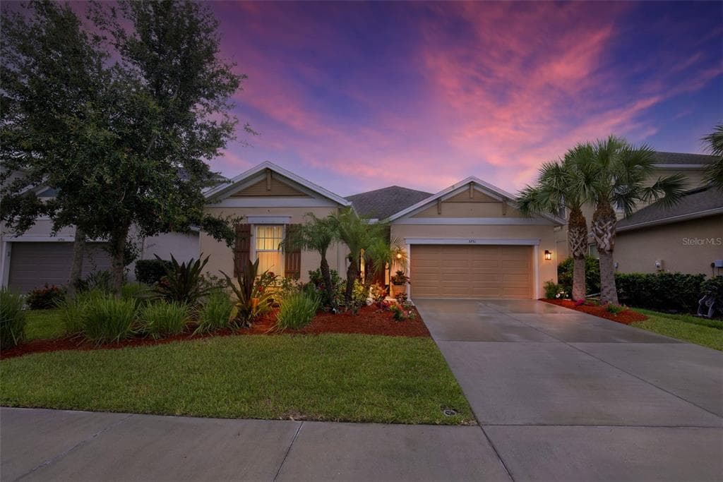 5751 LIATRIS CIRCLE SARASOTA, FL 34238