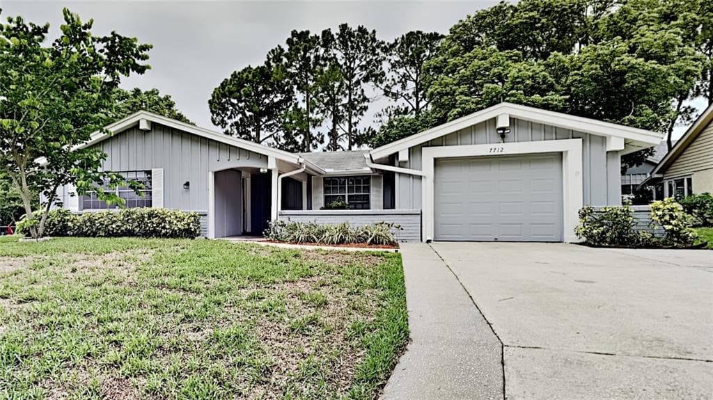 7712 BAYLEAF DRIVE HUDSON, FL 34667
