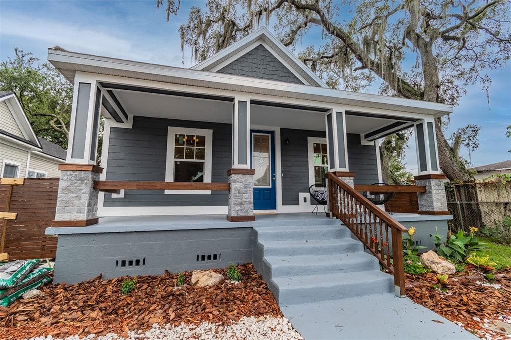 2330 W SAINT LOUIS STREET TAMPA, FL 33607