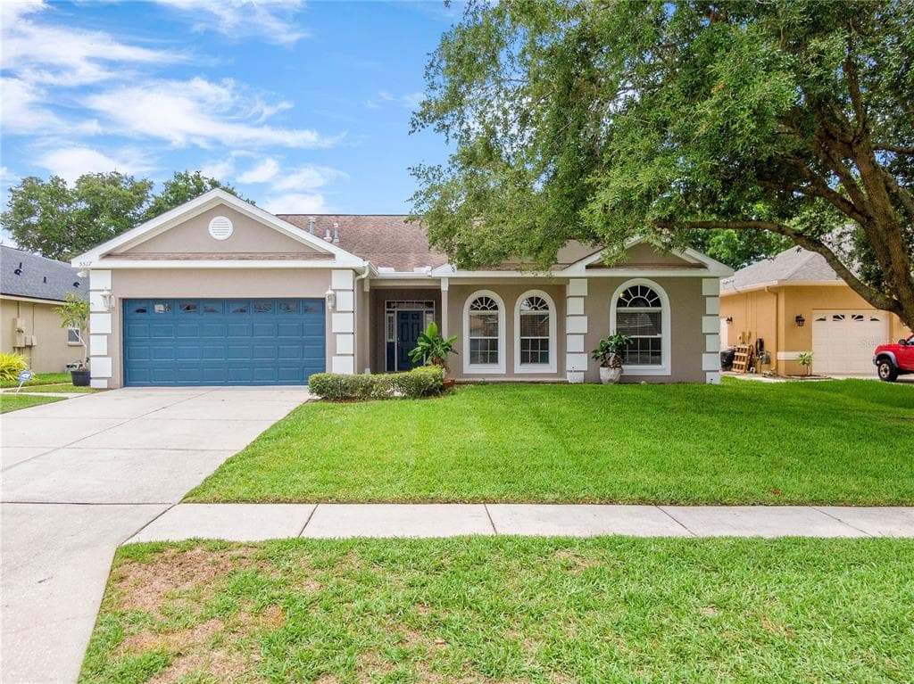 5517 FOXTAIL COURT WESLEY CHAPEL, FL 33543