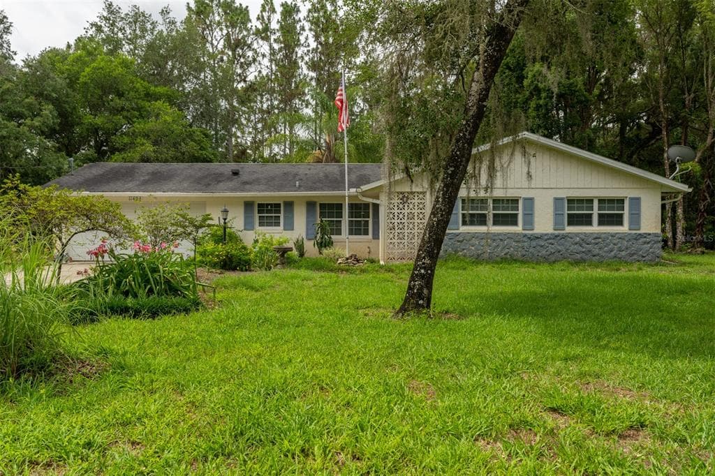 11494 E STEAMBOAT DRIVE FLORAL CITY, FL 34436