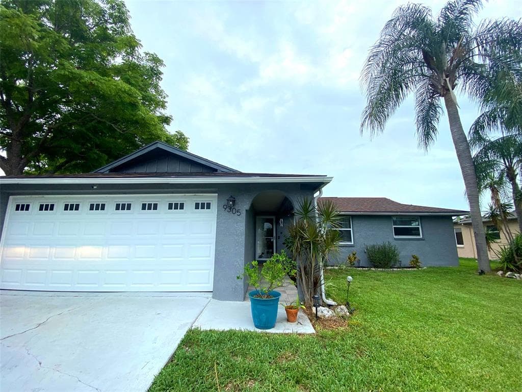 9305 MANSARD LANE PORT RICHEY, FL 34668