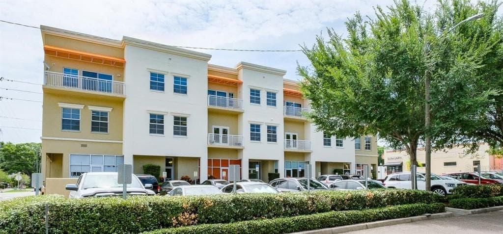 1100 4TH STREET N UNIT 303 ST PETERSBURG, FL 33701