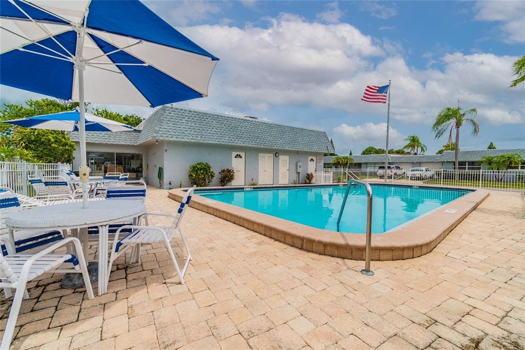 603 MINDY DRIVE UNIT 603 LARGO, FL 33771