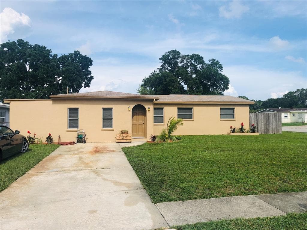 5623 63RD LANE N ST PETERSBURG, FL 33709