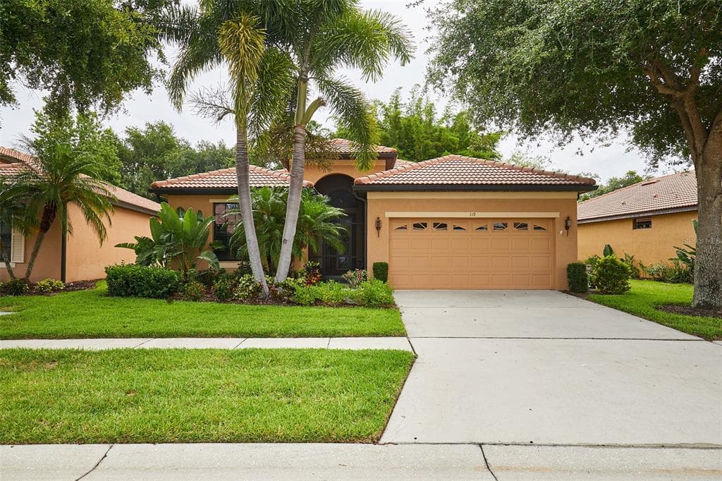 119 SILVER FALLS DRIVE APOLLO BEACH, FL 33572