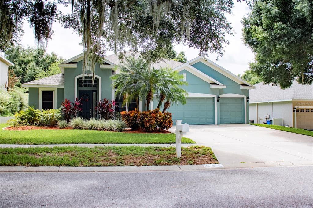 615 CEDAR WAXWING DRIVE BRANDON, FL 33510