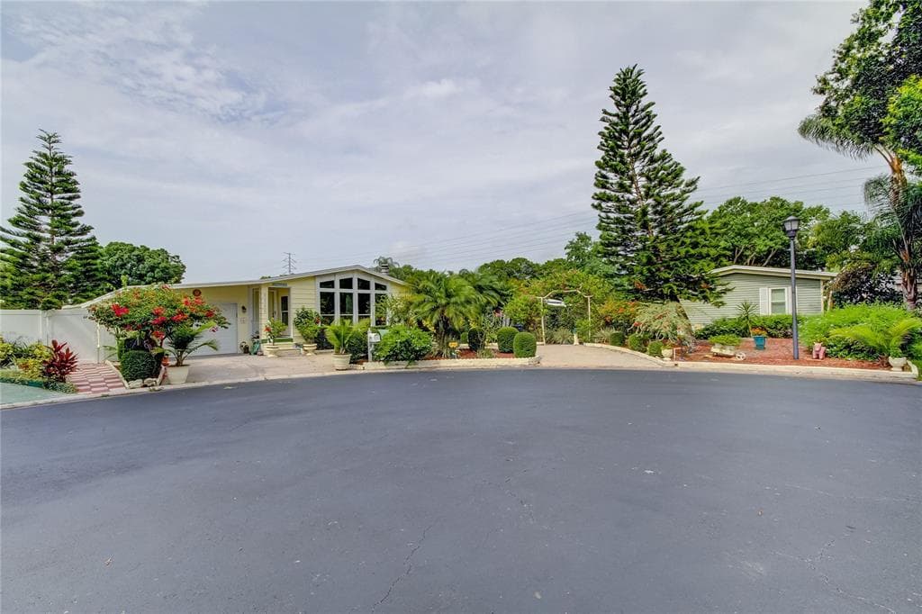 9118 QUAIL STOP UNIT ST TAMPA, FL 33626