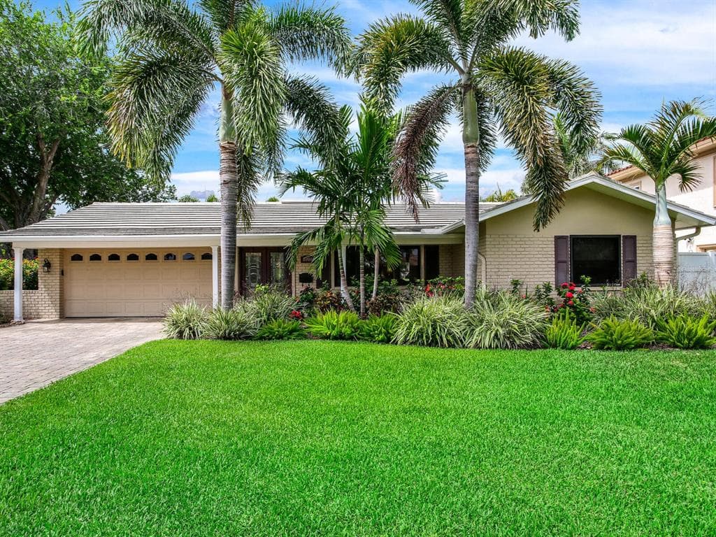 8000 12TH AVENUE S ST PETERSBURG, FL 33707