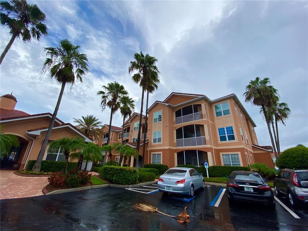 5000 CULBREATH KEY WAY UNIT 4202 TAMPA, FL 33611