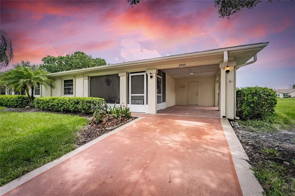 2008 HAMPSTEAD CIRCLE UNIT 293 SUN CITY CENTER, FL 33573
