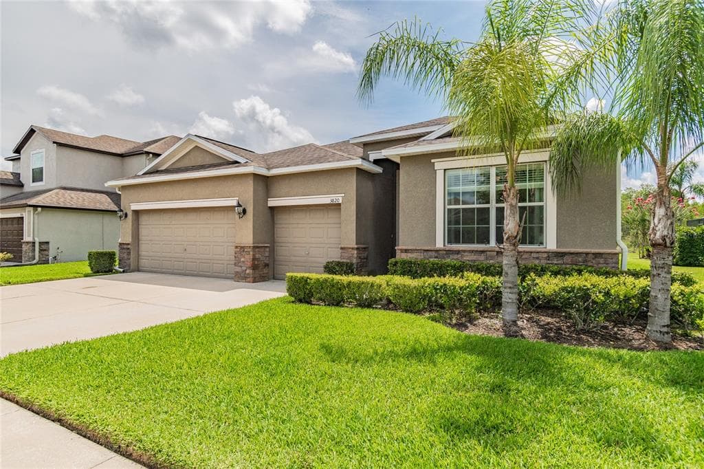 3820 ROUND TABLE COURT LAND O LAKES, FL 34638