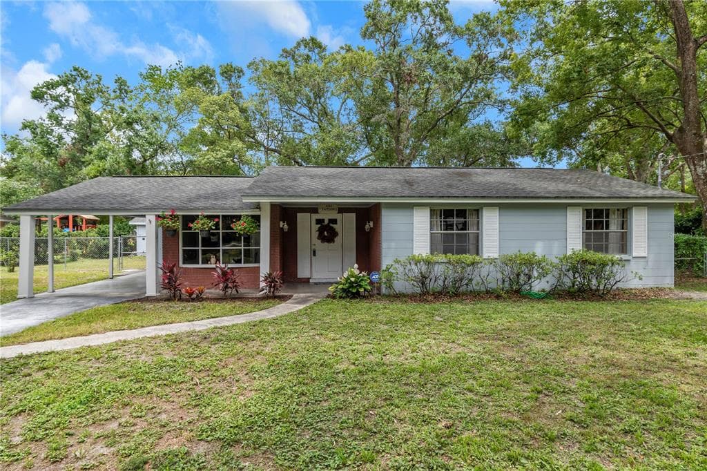 8117 N FREMONT AVENUE TAMPA, FL 33604