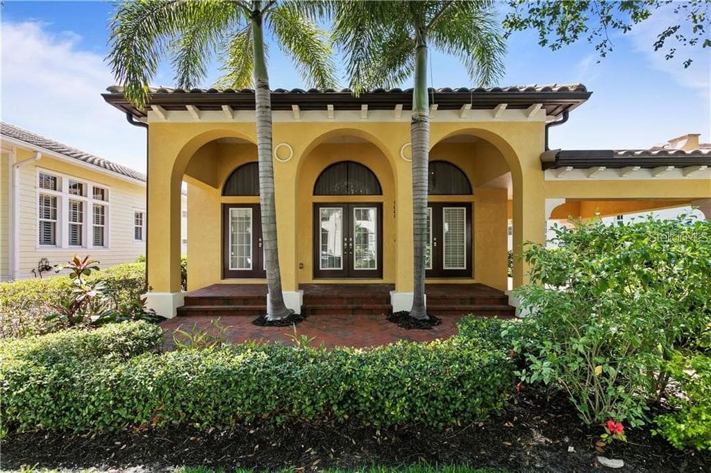6009 YEATS MANOR DRIVE TAMPA, FL 33616