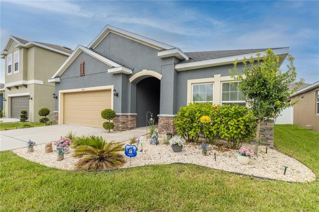 8109 BRICKLETON WOODS AVENUE GIBSONTON, FL 33534