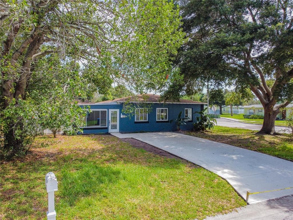 1901 17TH AVENUE N ST PETERSBURG, FL 33713