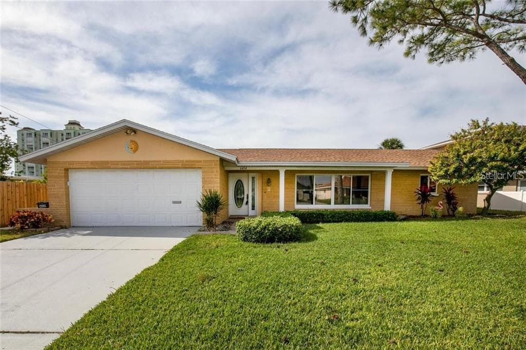 6414 2ND PALM POINT