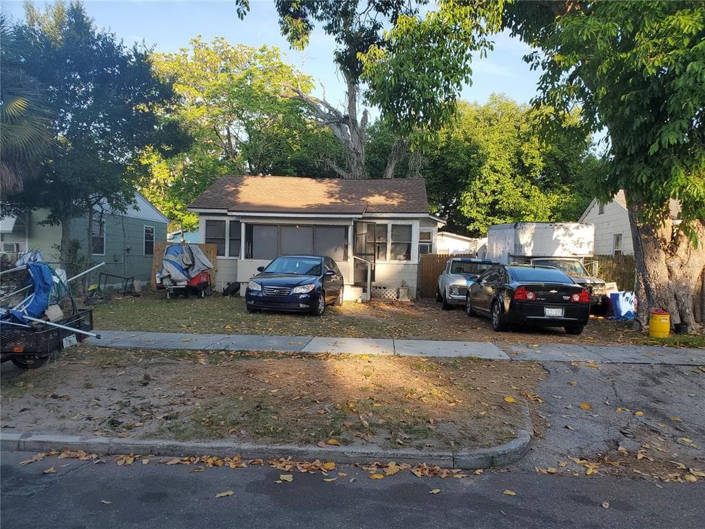 2111 27TH STREET S ST PETERSBURG, FL 33712